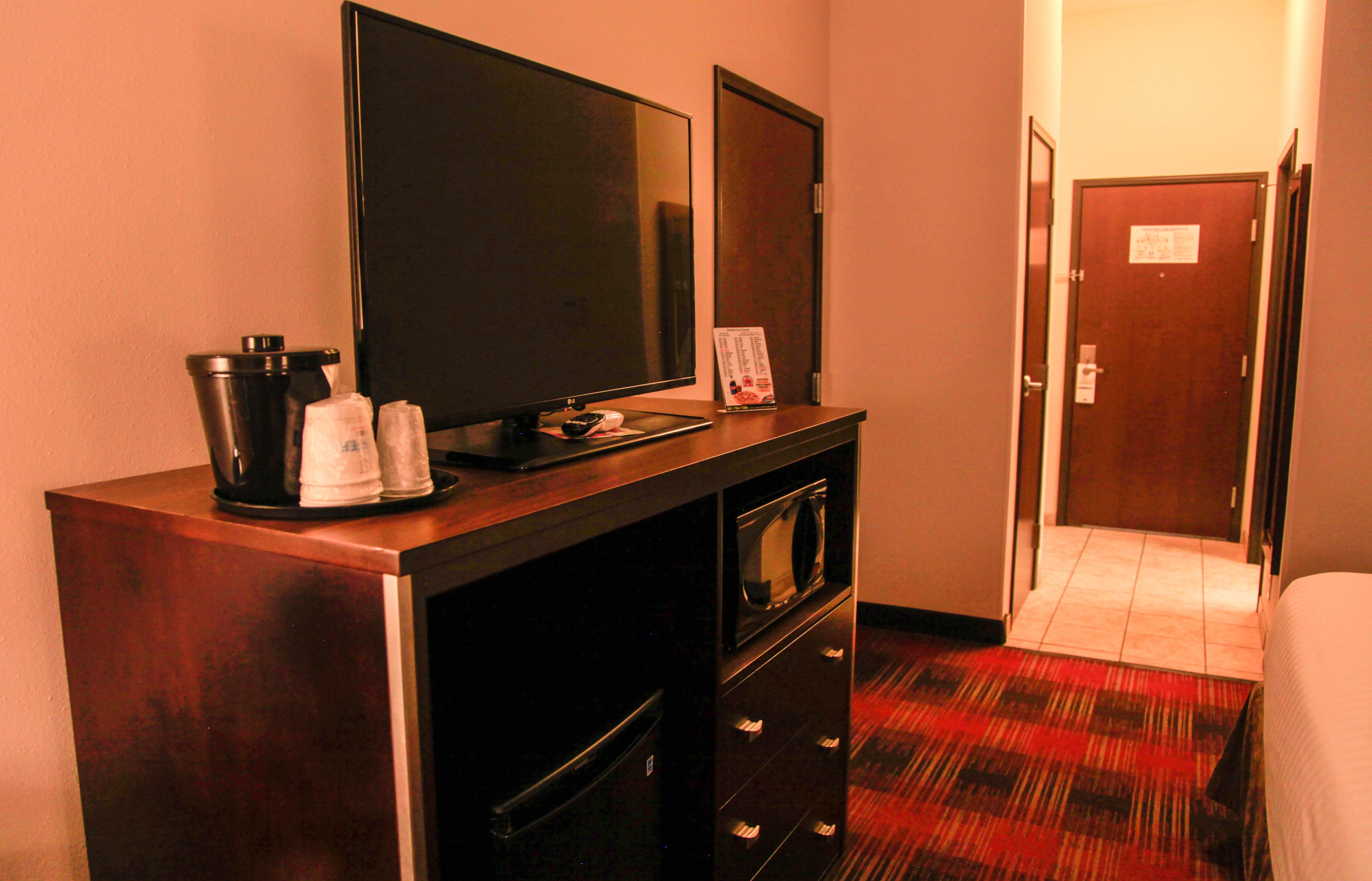 Holiday Inn Express & Suites Cumberland - La Vale By Ihg Luaran gambar