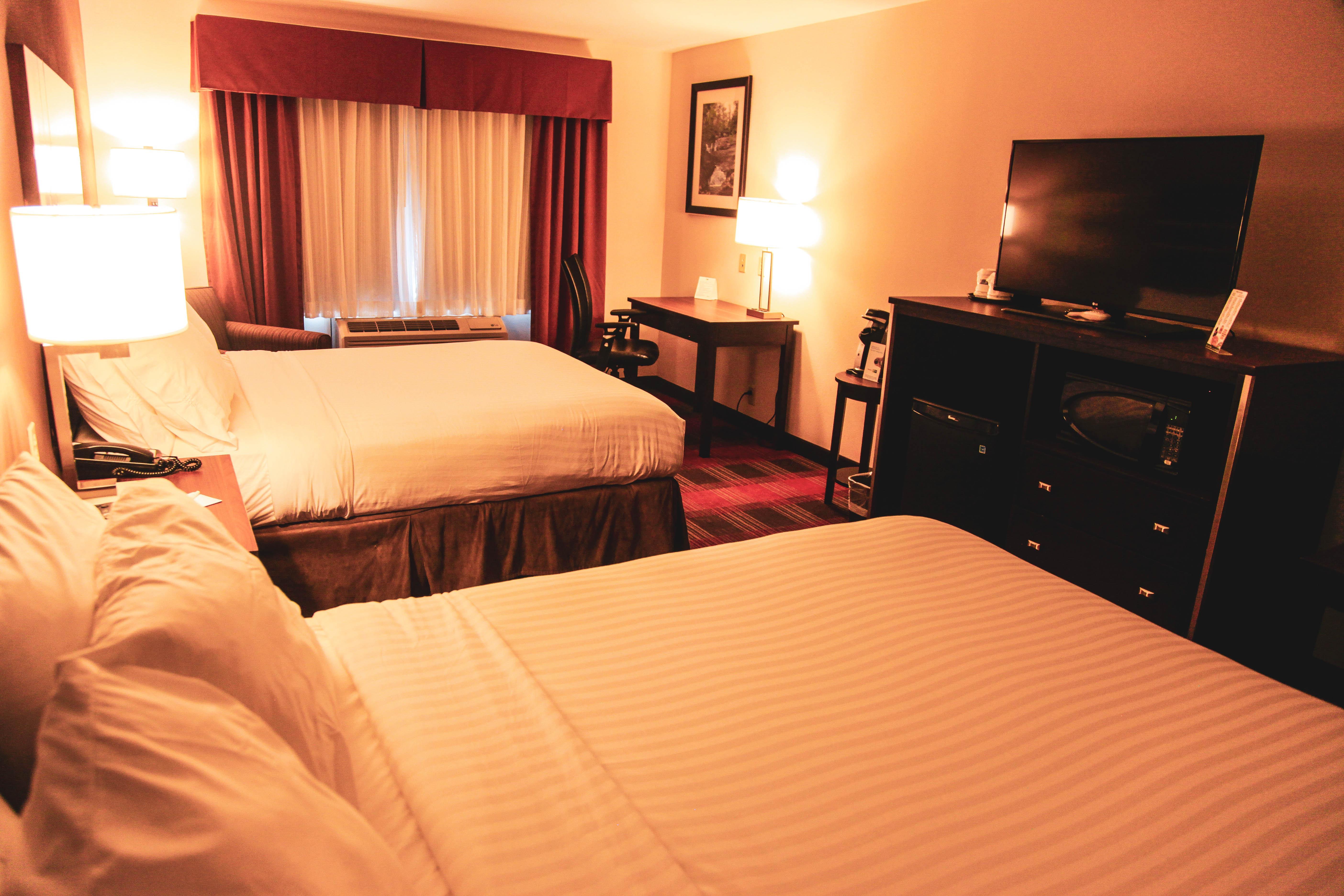 Holiday Inn Express & Suites Cumberland - La Vale By Ihg Luaran gambar
